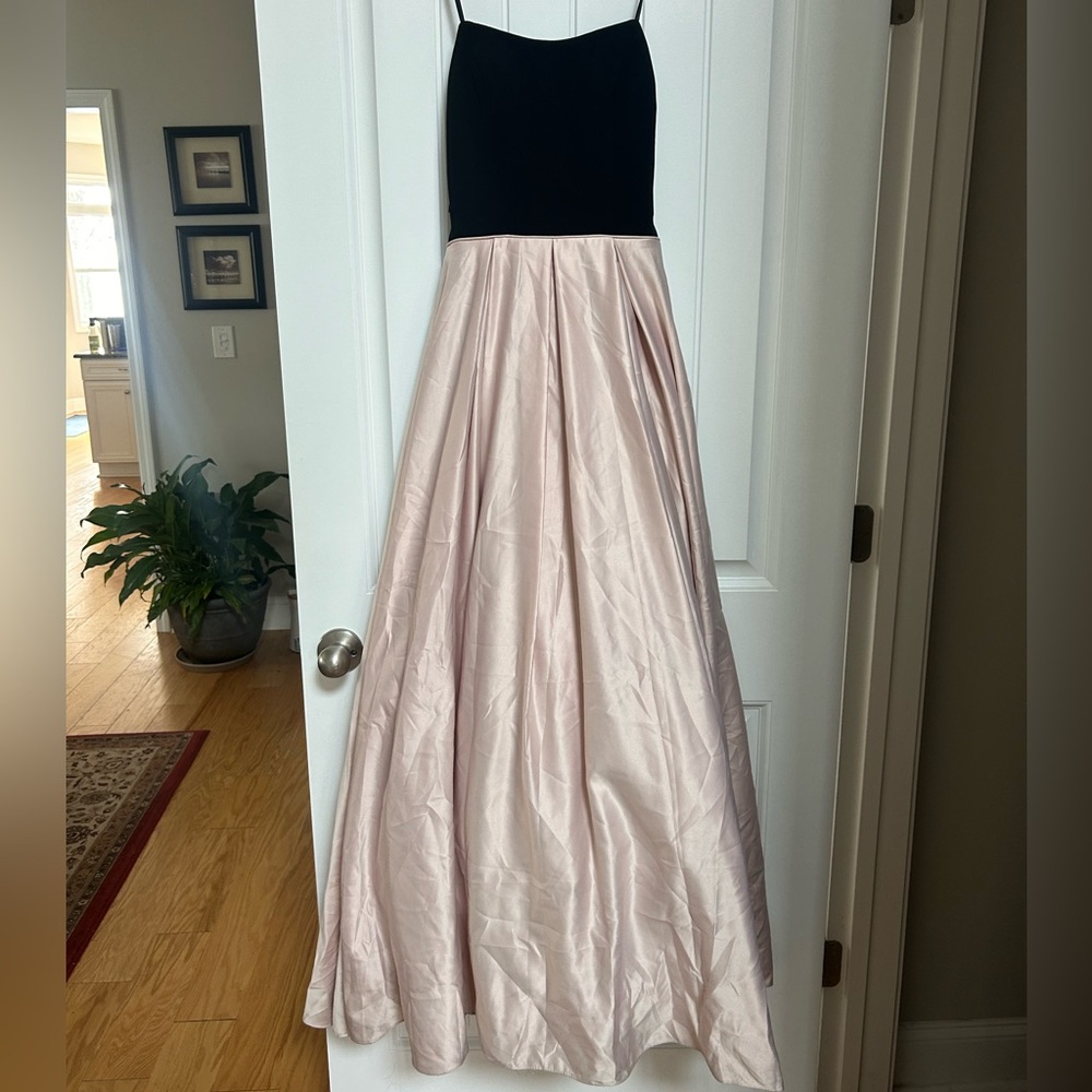 Blondie nites prom dress